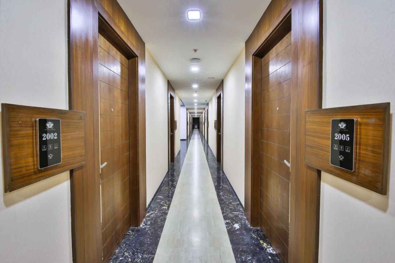 The Royal Grand Otel Karūr Dış mekan fotoğraf